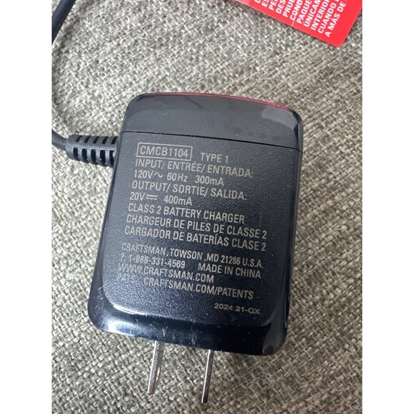 Genuine Craftsman V20 Lithium-Ion Battery Charger CMCB1104 20V 400mA - Picture 2 of 3